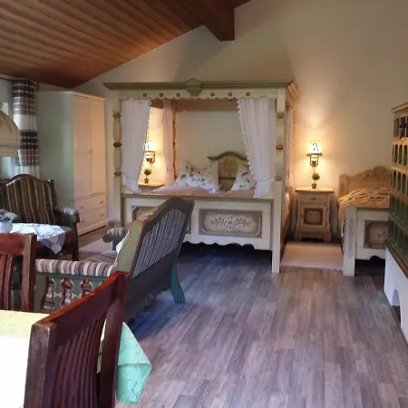 Schwarzwald - Appartments * تيتيسي نيوستادت