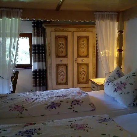 شقة Schwarzwald - Appartments *